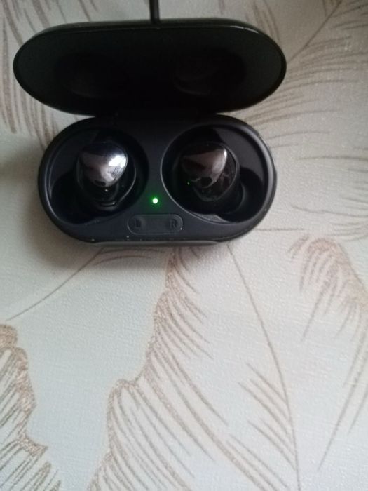 Навушники “Samsung”