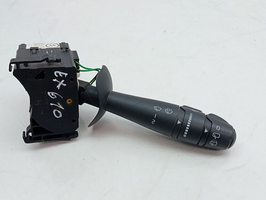 Manípulo do limpa vidros RENAULT Twingo II (CN0_)