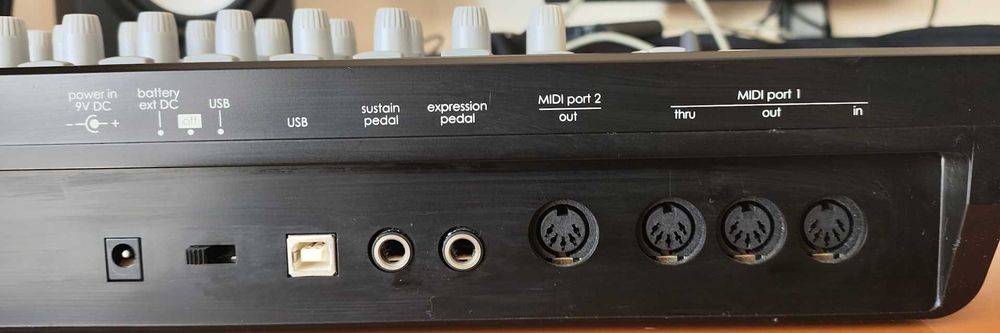 Novation ReMOTE 37 SL - Teclado (Cubase/Live/Reason/Logic/FL) em caixa