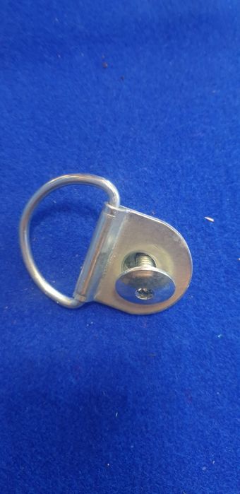 Петли для крепления груза