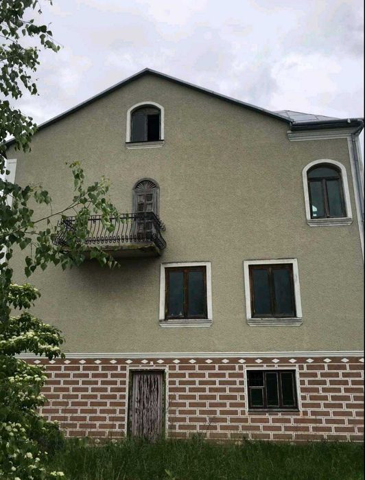 Продаж двоповерхового будинку с. Велике Колодне