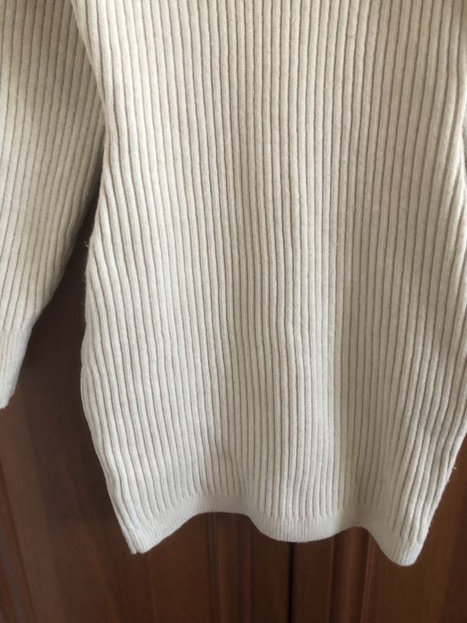 Теплое шерстяное платье-свитер H&M