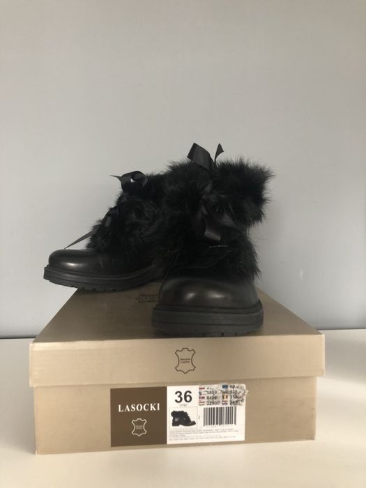 Ocieplane botki ze skóry Lasocki