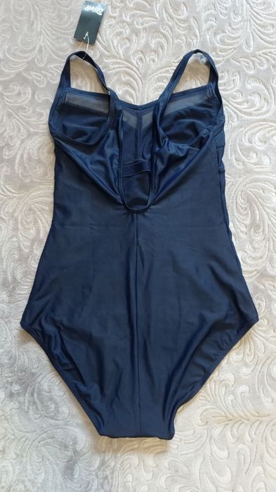 Купальник суцільний сдельный "Crivit" р- р  M- L новий