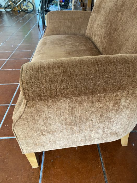 Sofa de dois  tecido/veludo camel