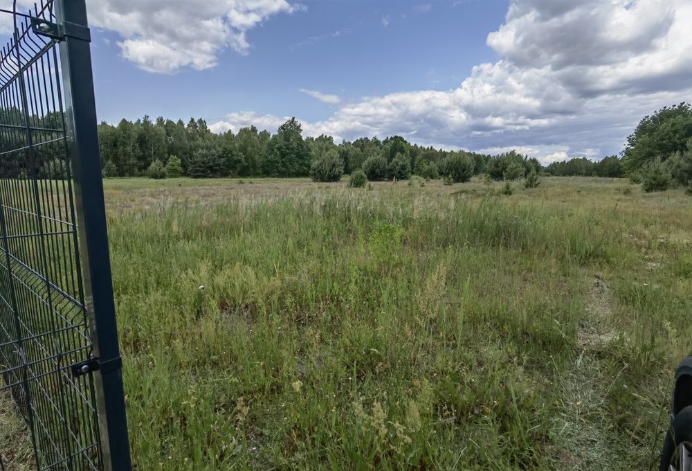 Działka z wydanymi warunkami zabudowy 1851m2