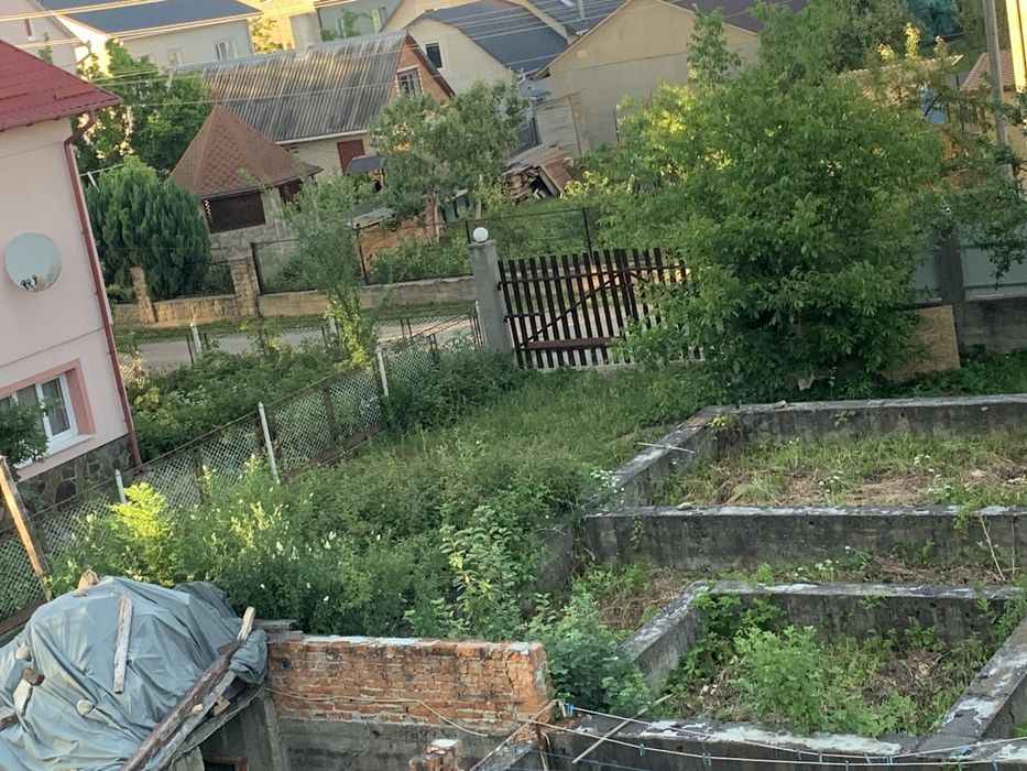 Житловий будинок чисте повітря вода тепло інтернет ….