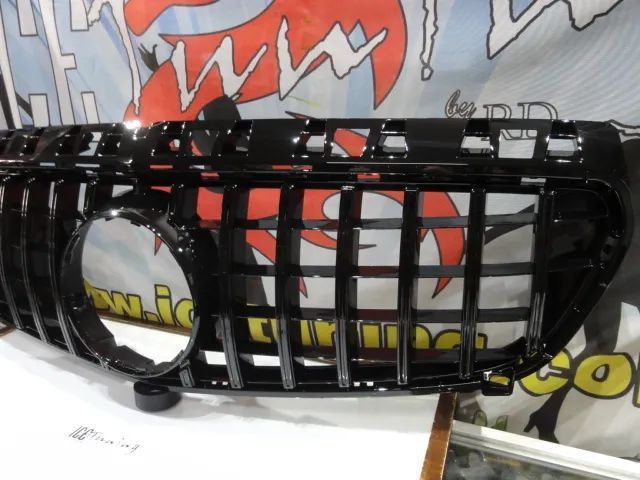 Grelha frontal com suporte de símbolo para Mercedes Classe A W176 2012-2015 GT-R / Panamericana LOOK preto brilhante em plástico ABs
