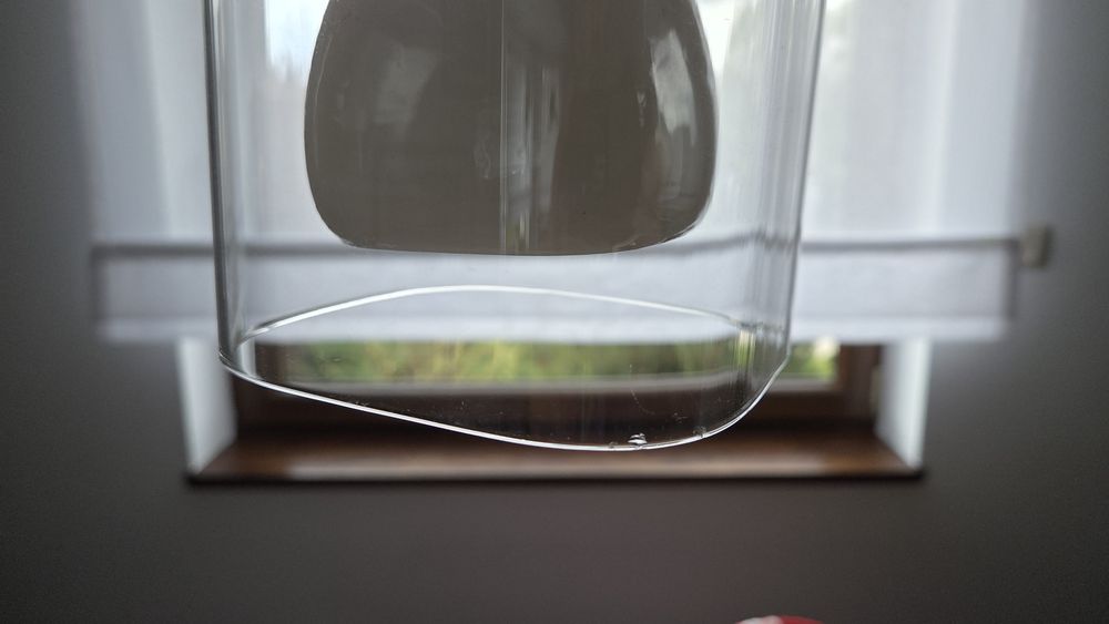 Lampa wisząca nad stół