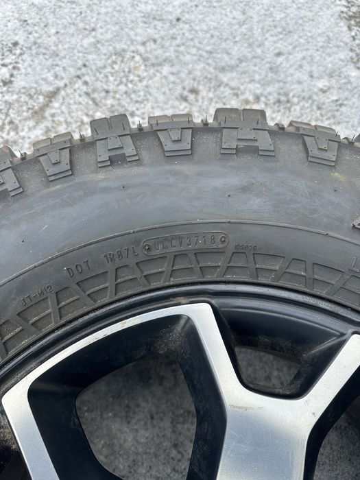 Диски с резиной на Jeep Wrangler Rubicon