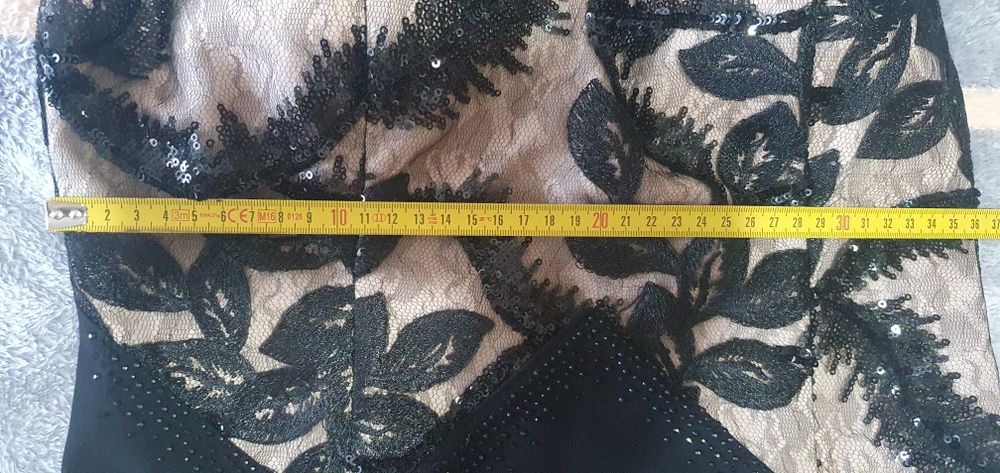 Elegancka sukienka