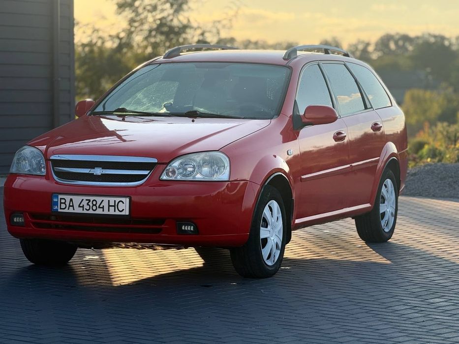 Продам Chevrolet Lacetti в кузові Універсал
