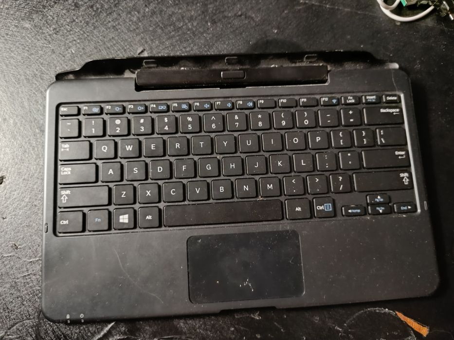 Samsung xe700t1c (3G, док станція, клавіатура, стилус)