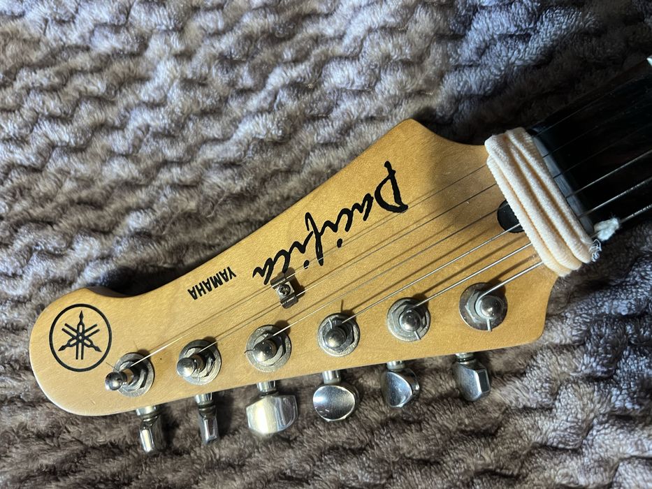 Електрогітара Yamaha Pacifica 112J