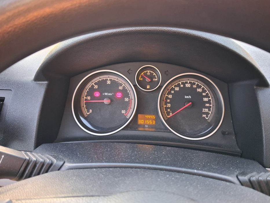 Opel astra h 1.9