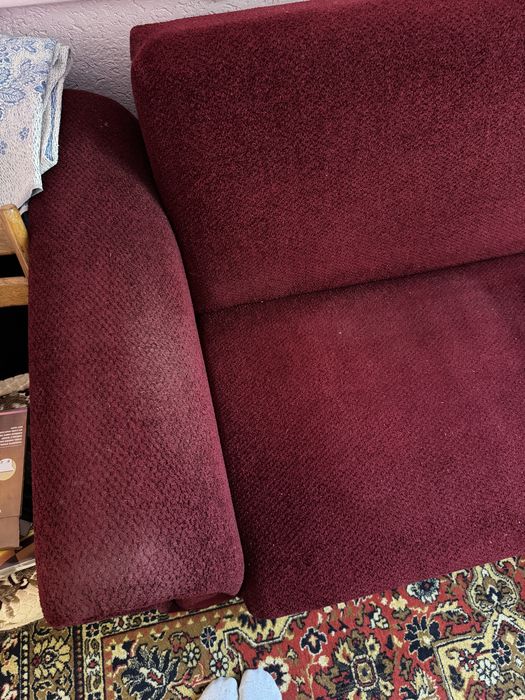 Бордовий великий диван розкладається 2.20