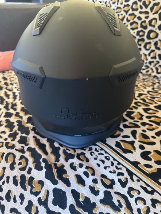 Capacete Astone Elektron NOVO mota ou trotinete