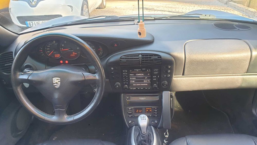 Porsche 911 (996) Carrera Cabrio Manual + HARDTOP – 2000 – 160.000 km
