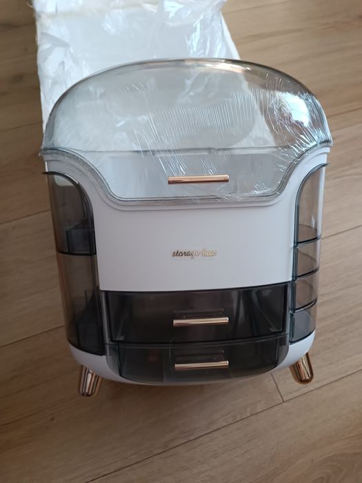 Настільний органайзер для макіяжу