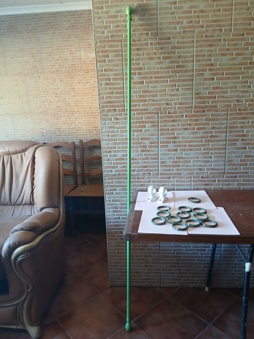 Varão e argolas para cortinados