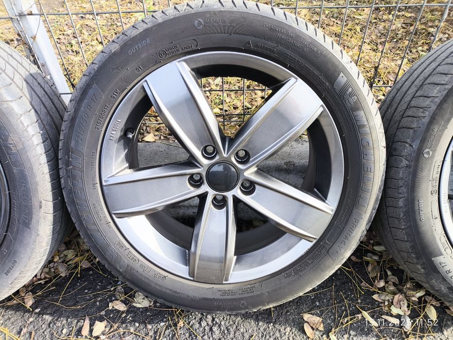 Комплект дисків R17 5*112 з шинами 215/50