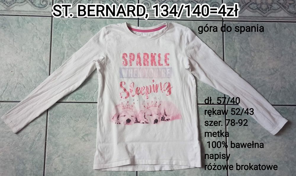 Góra piżamki do spania.