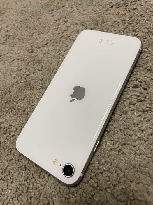iPhone se2 2020 jak nowy