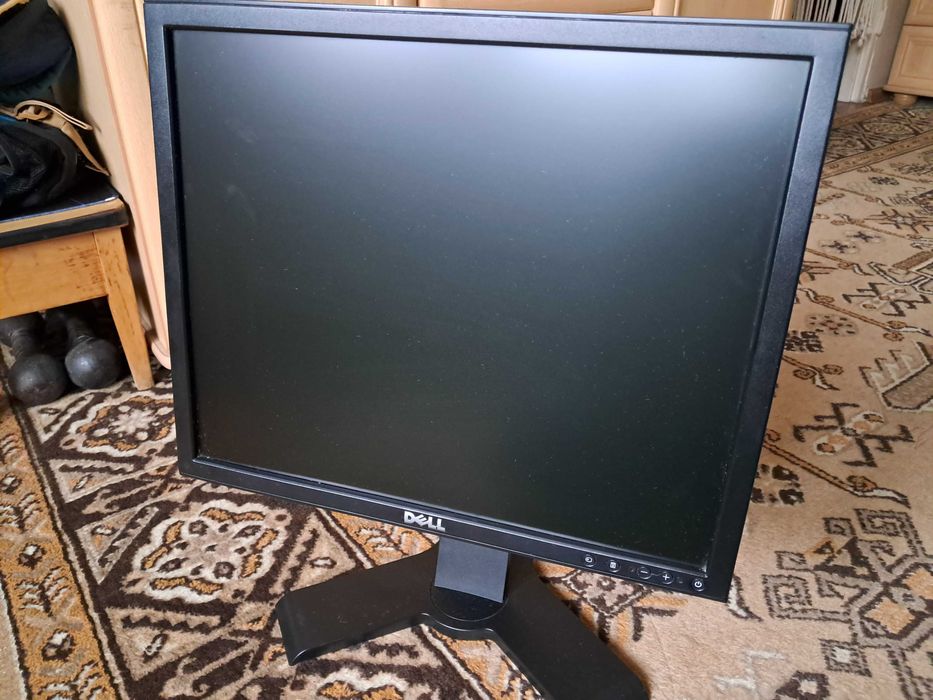 Monitor Dell 19 cali
