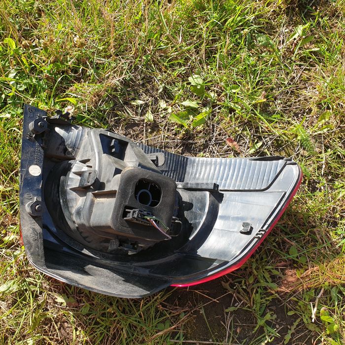 Lampa prawa tylna VW Golf VI