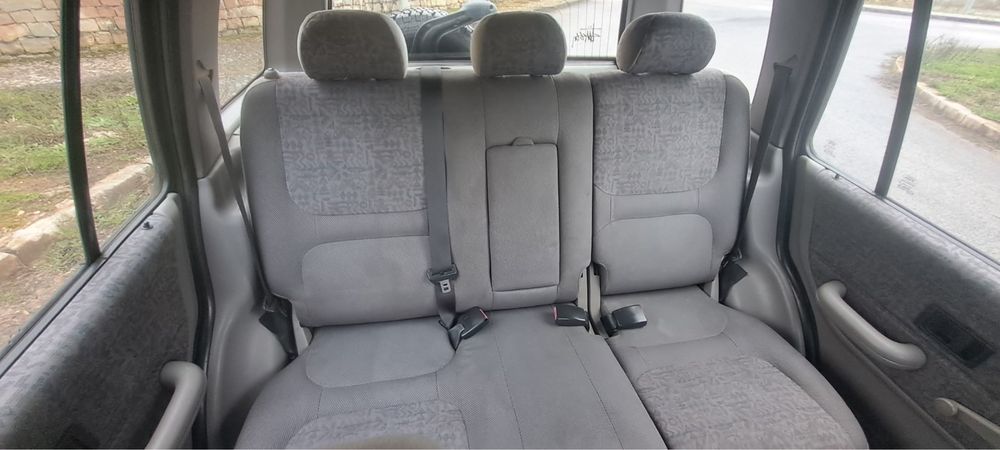 Land rover defender 2000