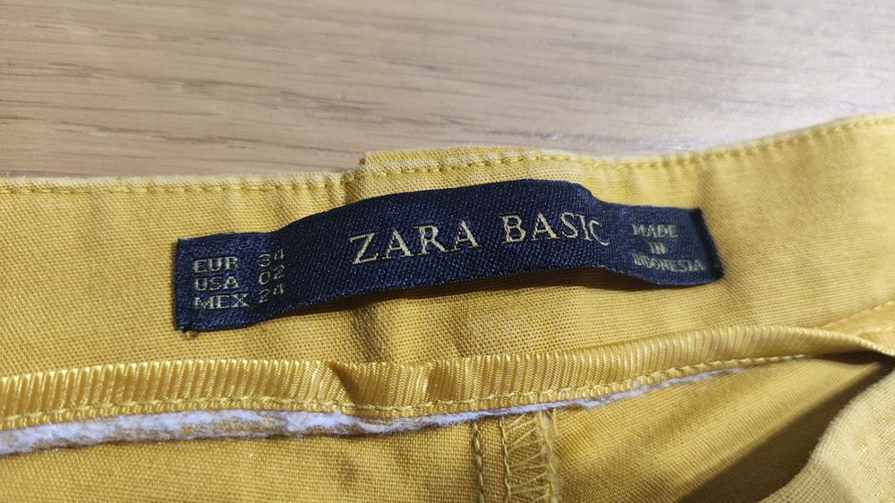 Calça De Senhora Zara