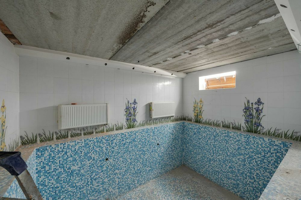 Коттедж, дом VIP класу - "Лісове озеро". Свой пляж! В лесу.