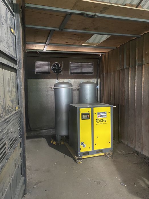 Компресор гвинтовий повітряний з Європи бу та новий