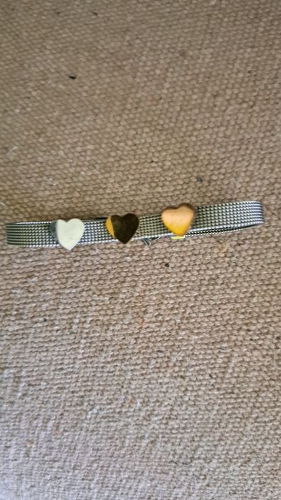 Pulseira  para quem está interessada ou para oferecer