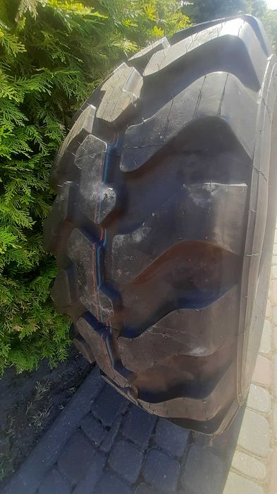 opony do ładowarki Mitas R18x70x405 EM01