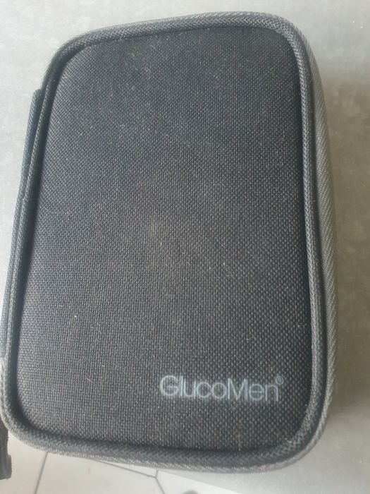Glukometr , kilka razy użyty, stan igła