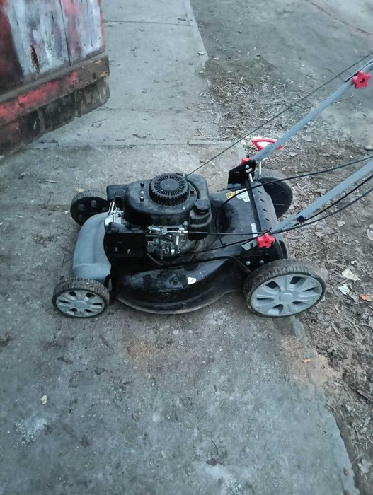 Kosiarka spalinowa z napędem NAC