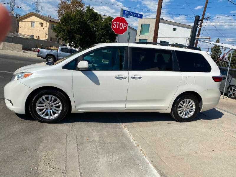 2017 Toyota Sienna