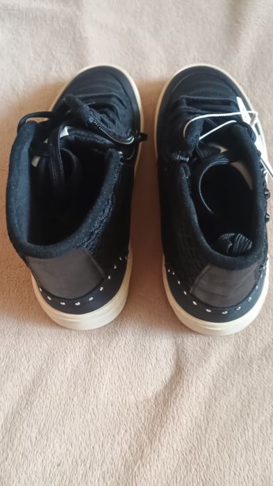 Нові черевички, кросівки Zara, 33 p.