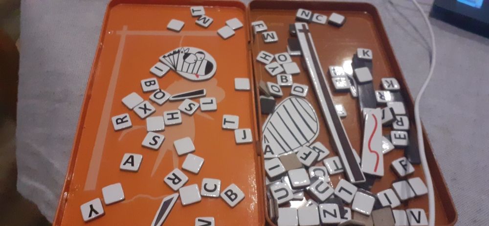 Jogos magnético The purple cow