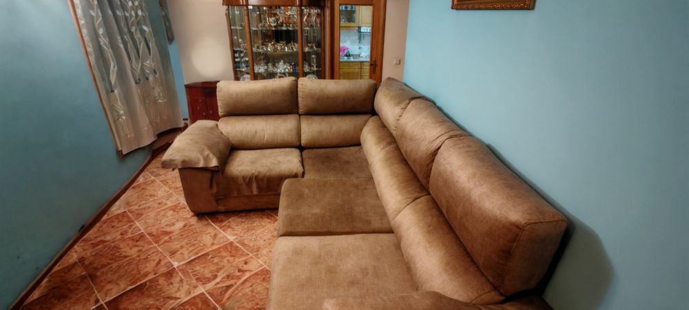 Sofá com chaiselong