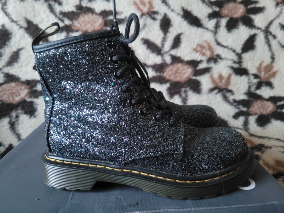 Mega dziecinne botki Dr. Martens 1460 Glitter J r.32 wkł.21 xm