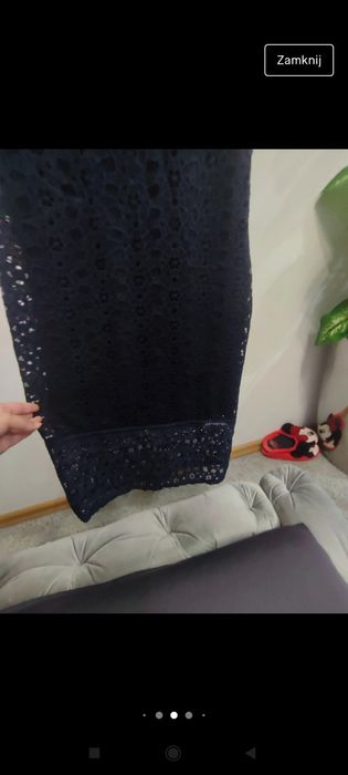 Sukienka w koronkę 40