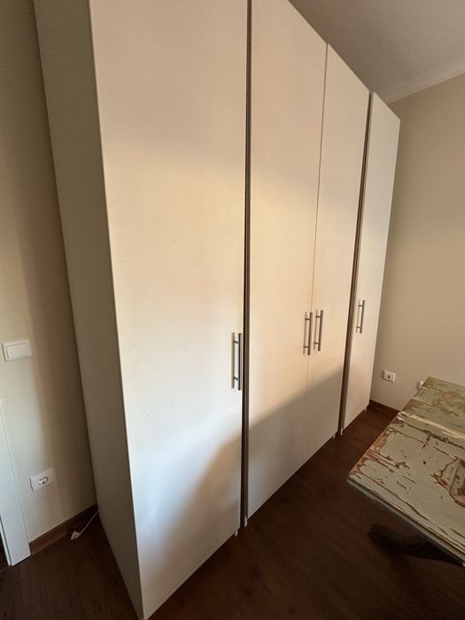Três Armários Ikea