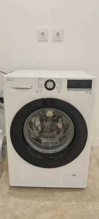 Máquina de Lavar Roupa LG F4WV3008S6W