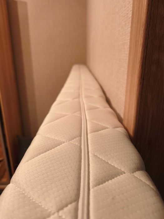 Матрац беспружинний JYSK Dreamzone Gold F30 Wellpur 200х140х18см білий