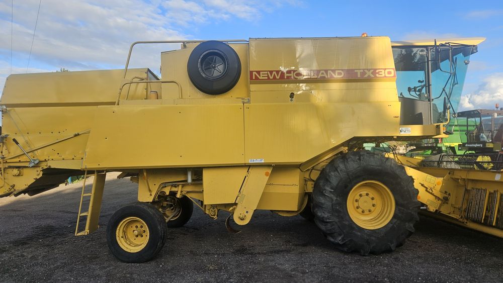 New Holland TX 30 Hydro