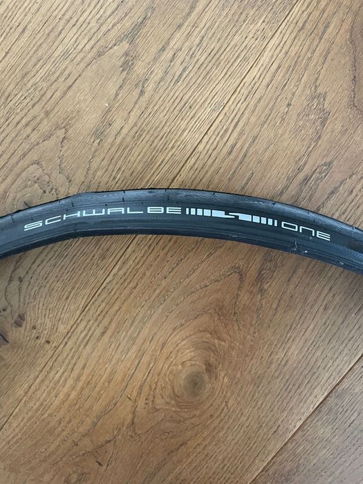 Pneus estrada Schwalbe One TLE 700x25c (Novos) tubeless