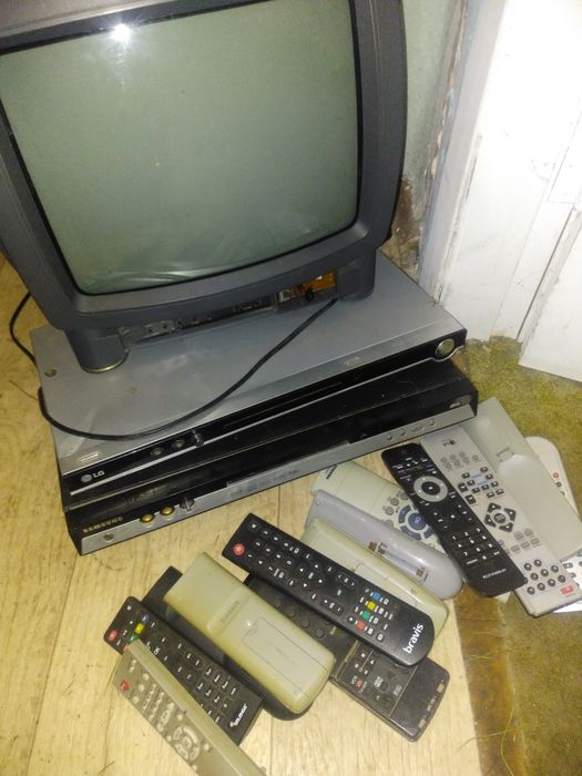 Продам целую коллекцию DVD проигрывателей