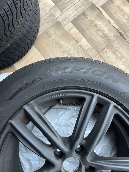 Гума Pirelli 215/65/17